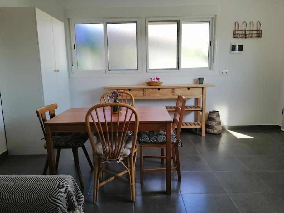 Вилла Casa Jardin. Vivienda Rural En Zona Tranquila. Лукайнена-де-лас-Торрес Экстерьер фото