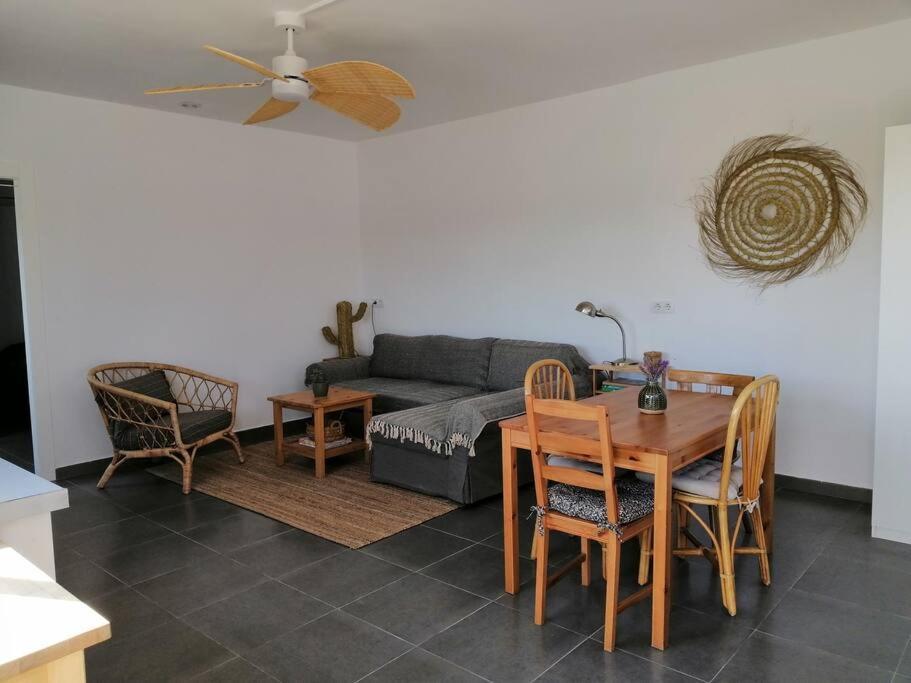 Вилла Casa Jardin. Vivienda Rural En Zona Tranquila. Лукайнена-де-лас-Торрес Экстерьер фото